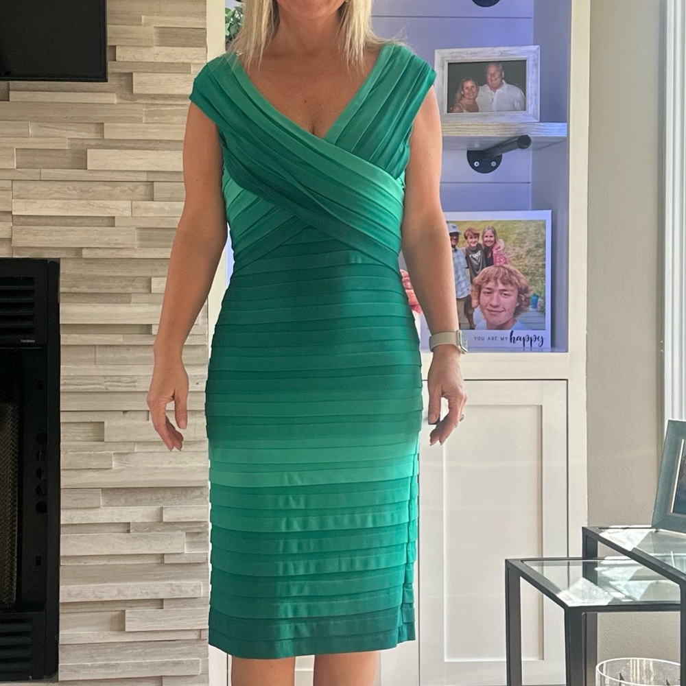 Tadashi Shoji Green Dress